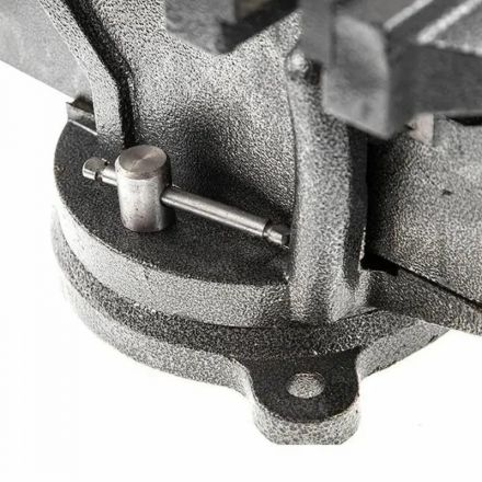 Тиски слесарные 200 мм STAYER 3254-200