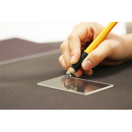 Нож OLFA перовой с профильными лезвиями,8мм (4шт в комплекте), OL-AK-4