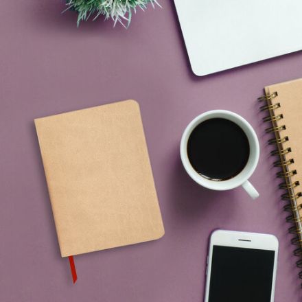 Блокнот МАЛЫЙ ФОРМАТ (100x150 мм) А6, BRAUBERG "Metropolis Mix", под кожу, 80 л., клетка, бежевый, 113331