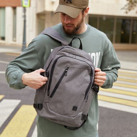 Рюкзак BRAUBERG URBAN универсальный, с отделением для ноутбука, USB-порт, "Charge", серый, 46х31х15 см, 271655