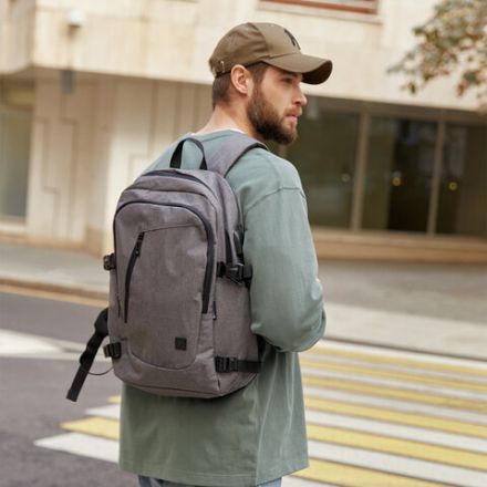 Рюкзак BRAUBERG URBAN универсальный, с отделением для ноутбука, USB-порт, "Charge", серый, 46х31х15 см, 271655