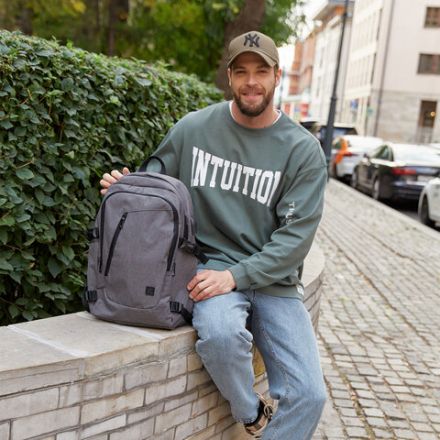 Рюкзак BRAUBERG URBAN универсальный, с отделением для ноутбука, USB-порт, "Charge", серый, 46х31х15 см, 271655