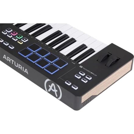 MIDI-клавиатура Arturia KeyLab Essential 49 mk3 Black 49 клавиш,LCD дисплей