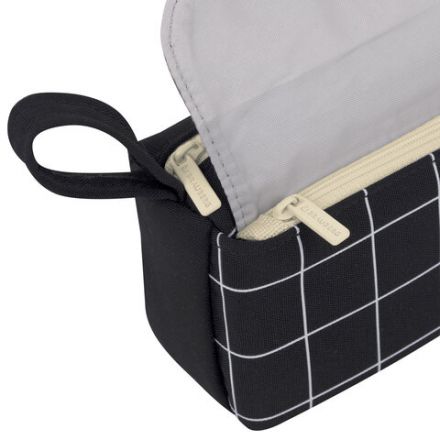 Пенал мягкий BRAUBERG, 1 отделение, карман на липучке, значок, 22х10х6 см, "Black checkered", 273579 Пенал мягкий BRAUBERG, 1 отделение, карман на липучке, значок, 22х10х6 см, "Black checkered", 273579