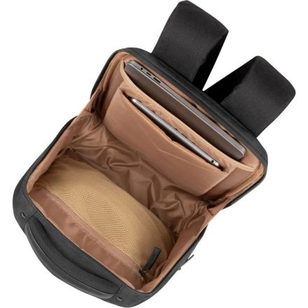 Рюкзак для ноутбука RIVACASE 8126 black Clark-ECO MacBookAir15,ноут.14 17л