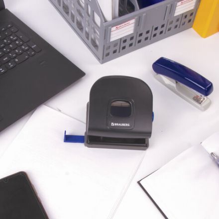 Дырокол BRAUBERG "Extra", до 20 листов, черный, 229091 Дырокол BRAUBERG "Extra", до 20 листов, черный, 229091