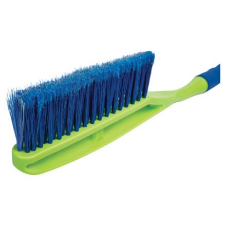 Щетка со скребком для снега автомобильная, мягкая щетина, 63,5 см, OKTAN, А3-01-01