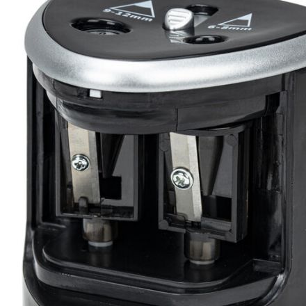 Точилка электрическая BRAUBERG DUAL (для 2 диаметров карандашей!), 4 батарейки АА, черная, 270581 Точилка электрическая BRAUBERG DUAL (для 2 диаметров карандашей!), 4 батарейки АА, черная, 270581