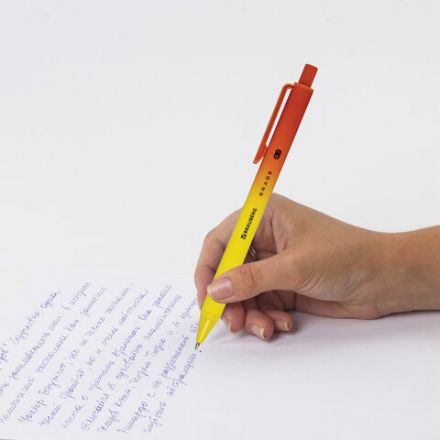 Ручки шариковые автоматические BRAUBERG "Grade", НАБОР 3 ШТУКИ, СИНИЕ, soft-touch, пишущий узел 0,7 мм, линия письма 0,35 мм, 144206