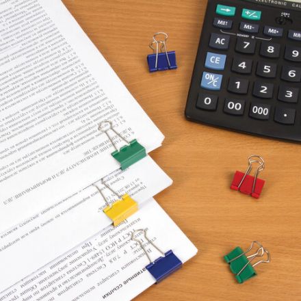 Зажимы для бумаг BRAUBERG, КОМПЛЕКТ 48 шт., 25 мм, на 100 листов, цветные, в пластиковом цилиндре, 221128 Зажимы для бумаг BRAUBERG, КОМПЛЕКТ 48 шт., 25 мм, на 100 листов, цветные, в пластиковом цилиндре, 221128