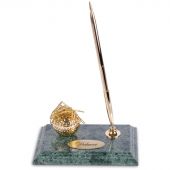 Подставка под ручку Delucci с диспенсером для скрепок, зеленый мрамор Подставка под ручку Delucci с диспенсером для скрепок, зеленый мрамор