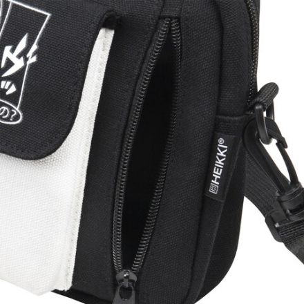 Сумка на плечо HEIKKI SELFIE (ХЕЙКИ) два кармана, черная/белая с принтом, 17х22х6 см, 272635 Сумка на плечо HEIKKI SELFIE (ХЕЙКИ) два кармана, черная/белая с принтом, 17х22х6 см, 272635