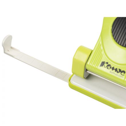 Дырокол Комус MPG20 до 20 лист., металл, с линейкой и блокиратором, зелёный Дырокол Комус MPG20 до 20 лист., металл, с линейкой и блокиратором, зелёный