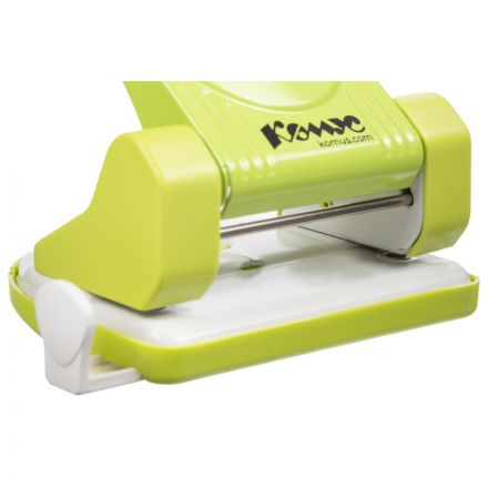 Дырокол Комус MPG20 до 20 лист., металл, с линейкой и блокиратором, зелёный Дырокол Комус MPG20 до 20 лист., металл, с линейкой и блокиратором, зелёный
