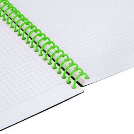 Тетрадь обложка пластик, А5 80 л., спираль пластик, резинка, клетка, BRAUBERG, черный/зеленый, 405387