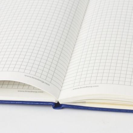 Блокнот А5 (148x218 мм), BRAUBERG "Metropolis Special", под кожу, 80 л., резинка, клетка, синий, 111574 Блокнот А5 (148x218 мм), BRAUBERG "Metropolis Special", под кожу, 80 л., резинка, клетка, синий, 111574