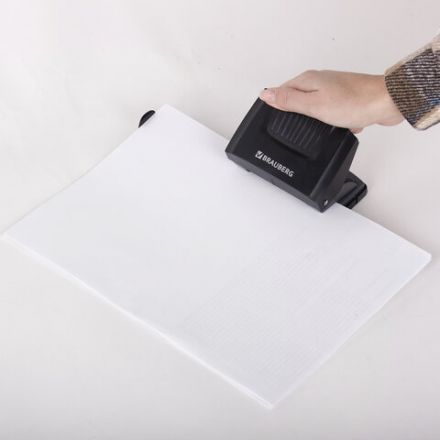 Дырокол BRAUBERG "SUPER", до 20 листов, черный, 272742 Дырокол BRAUBERG "SUPER", до 20 листов, черный, 272742