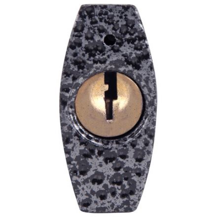 Замок навесной чугунный "Влагонепроницаемый", ширина 32 мм, полимерное покрытие, английский, 3 ключа, RABBITEX (РАББИТЕКС), 671295