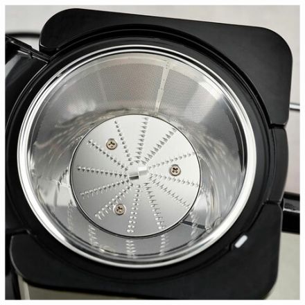 Соковыжималка SCARLETT SC-JE50S53, 1000 Вт, стакан 0,6 л, емкость жмыха 1 л, пластик, сталь/черный