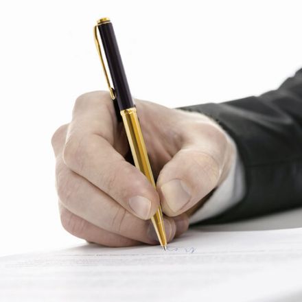 Ручка подарочная шариковая GALANT "ARROW GOLD", корпус черный/золотистый, детали золотистые, узел 0,7 мм, синяя, 143523