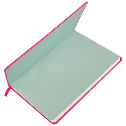 Блокнот А5 (148x218 мм), BRAUBERG "Metropolis X", под кожу, 80 л., резинка, клетка, малиновый, 111034