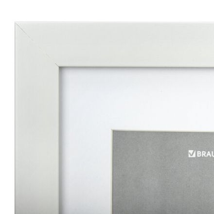 Рамка 15х21 см с паспарту 10х15 см небьющаяся, багет 20 мм пластик, BRAUBERG "New Age", белая, 391274