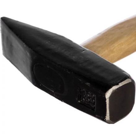 Молоток 800гр. Квадратный боек, деревянная ручка Вихрь 73/6/8/4