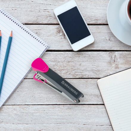 Степлер №10 металлический BRAUBERG "UNIVERSAL GT", до 16 листов,с антистеплером, красный, 272751