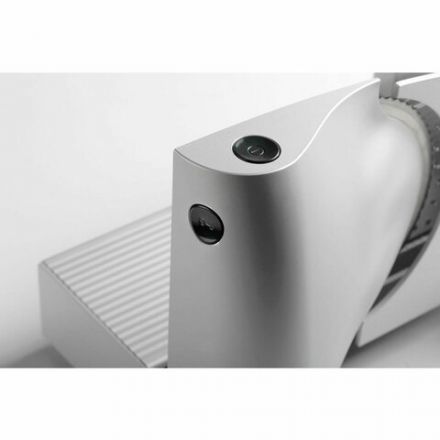 Ломтерезка GORENJE R607A, диаметр ножа 17 см, 110 Вт, диаметр ломтиков 0-15 мм, белый