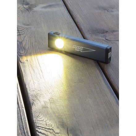 Фонарь ручной аккумуляторный XS -200 Scout Mini c клипсой и магнитом