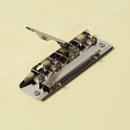 Папка с зажимом Attache Акварель А4, плотн 350мкм, желтая