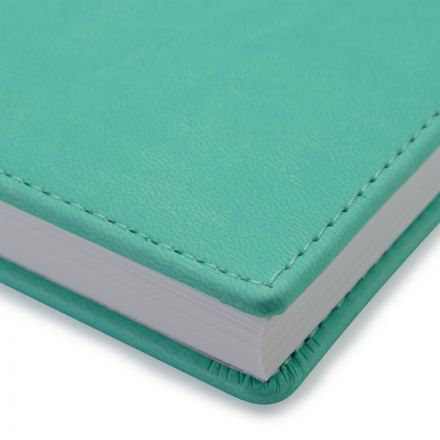 Ежедневник недатированный А5+, 136л, VELVET ментоловый 3-115/33 Ежедневник недатированный А5+, 136л, VELVET ментоловый 3-115/33