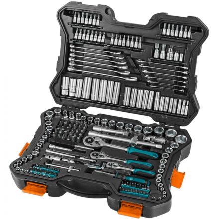 Набор инструмента ручного BORT BTK-215 (93418446)