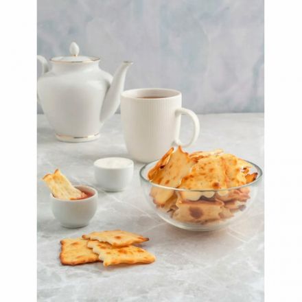 Печенье АККОНД "Крекерсы" со вкусом сметаны и зелени, 180 г