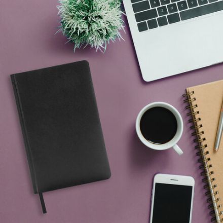 Ежедневник недатированный А5 (138х213 мм) BRAUBERG "Select", балакрон, 160 л., черный, 123429