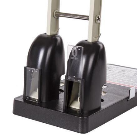 Дырокол металлический МОЩНЫЙ BRAUBERG "Heavy duty", до 150 л., черный, 226870 Дырокол металлический МОЩНЫЙ BRAUBERG "Heavy duty", до 150 л., черный, 226870