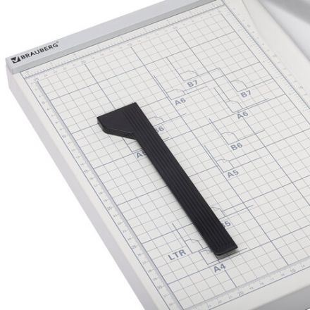 Резак сабельный BRAUBERG KATANA TSM-412, А4, на 12 л., длина реза 340 мм, металлическое основание, защитный экран, 532985