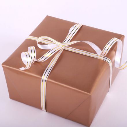 Лента упаковочная декоративная для подарков, золотые полосы, 12 мм х 45 м, белая, ЗОЛОТАЯ СКАЗКА, 591824