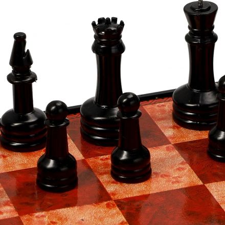 Настольная игра Шахматы пласт 'Классика',доска 30x30см, с фигурами,10643384