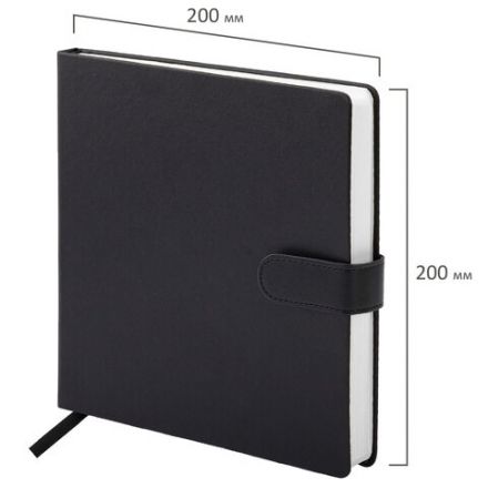 Скетчбук, белая бумага 140 г/м2 200х200 мм, 80 л., КОЖЗАМ, застежка, BRAUBERG ART CLASSIC, черный, 116463