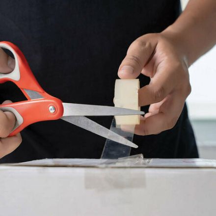 Клейкие ленты 19 мм х 33 м канцелярские BRAUBERG, комплект 12 шт., прозрачные, 223125