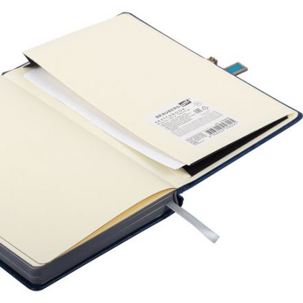 Скетчбук, слоновая кость 140 г/м2 130х210 мм, 80 л., КОЖЗАМ, застежка металл, BRAUBERG ART CLASSIC, "Inspiration", под кожу, синий, 116465