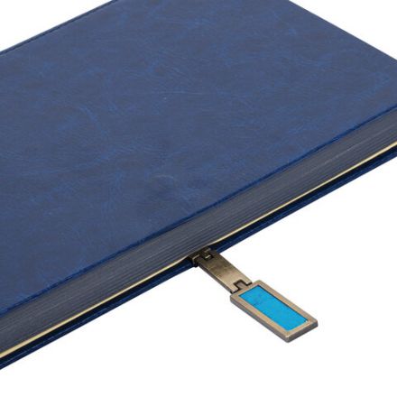 Скетчбук, слоновая кость 140 г/м2 130х210 мм, 80 л., КОЖЗАМ, застежка металл, BRAUBERG ART CLASSIC, "Inspiration", под кожу, синий, 116465