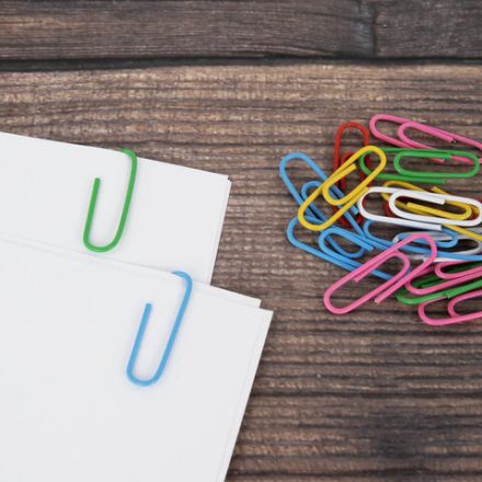 Скрепки STAFF 28 мм, цветные, 70 штук, 271708 Скрепки STAFF 28 мм, цветные, 70 штук, 271708