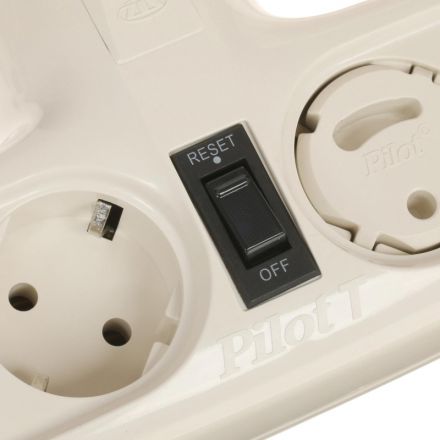 Сетевой фильтр PILOT T (4р/15А) Сетевой фильтр PILOT T (4р/15А)