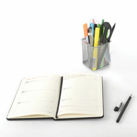 Подставка-органайзер BRAUBERG "Germanium", металлическая, квадратное основание, 98х80х80 мм, серебристая, 231939 Подставка-органайзер BRAUBERG "Germanium", металлическая, квадратное основание, 98х80х80 мм, серебристая, 231939