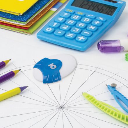 Ластик ЮНЛАНДИЯ "Морские камушки", 48х36х12 мм, цвет ассорти, овальный, пластиковый держатель, 228727 Ластик ЮНЛАНДИЯ "Морские камушки", 48х36х12 мм, цвет ассорти, овальный, пластиковый держатель, 228727