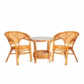 ТЕРРАСНЫЙ КОМПЛЕКТ "PELANGI" (стол со стеклом + 2 кресла) /без подушек/ ротанг, кресло 65х65х77см, стол диаметр 64х61см, Honey (мед)