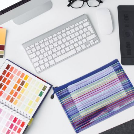 Папка-конверт на молнии формат B5+ (310х220 мм), сетчатая ткань, BRAUBERG "Stripes", 224047 Папка-конверт на молнии формат B5+ (310х220 мм), сетчатая ткань, BRAUBERG "Stripes", 224047