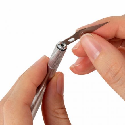 Нож макетный (скальпель) STAFF, 6 лезвий в комплекте, металлический корпус, блистер, 238258 Нож макетный (скальпель) STAFF, 6 лезвий в комплекте, металлический корпус, блистер, 238258